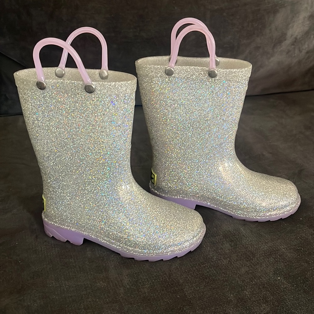 Western Chief Light up Rain-boots- Silver glitter Size girls 11